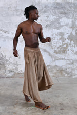 Tri Salvar Pants, Image