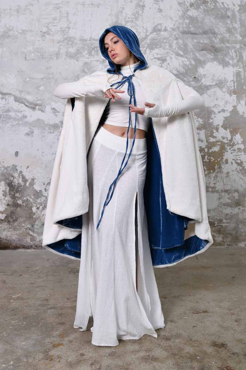 Lara Poncho Zhenabia, Image
