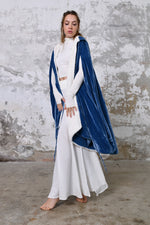 Lara Poncho Zhenabia, Image