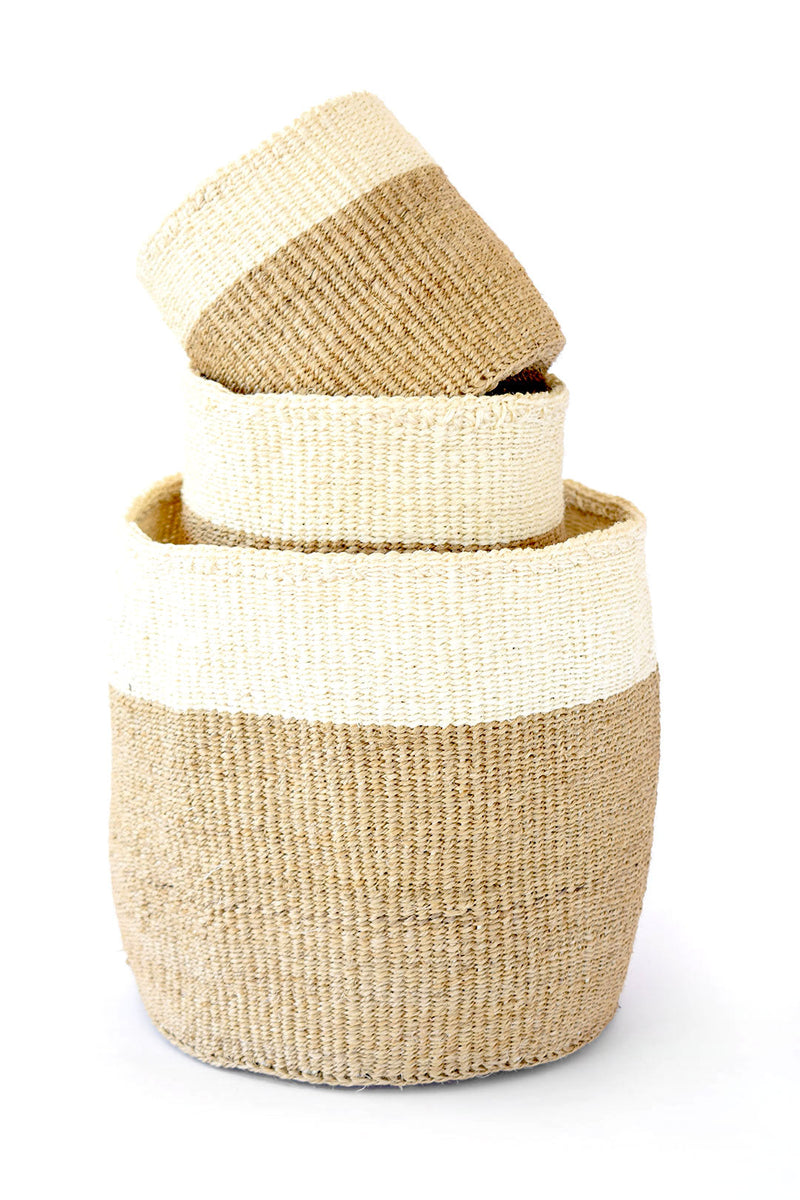 Set of Three Beige and Cream Sisal Nesting Baskets, Image